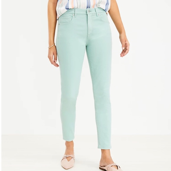 NWT Loft High Rise Ankle Skinny Jean button up closure size 8 in aqua blue - Picture 2 of 3